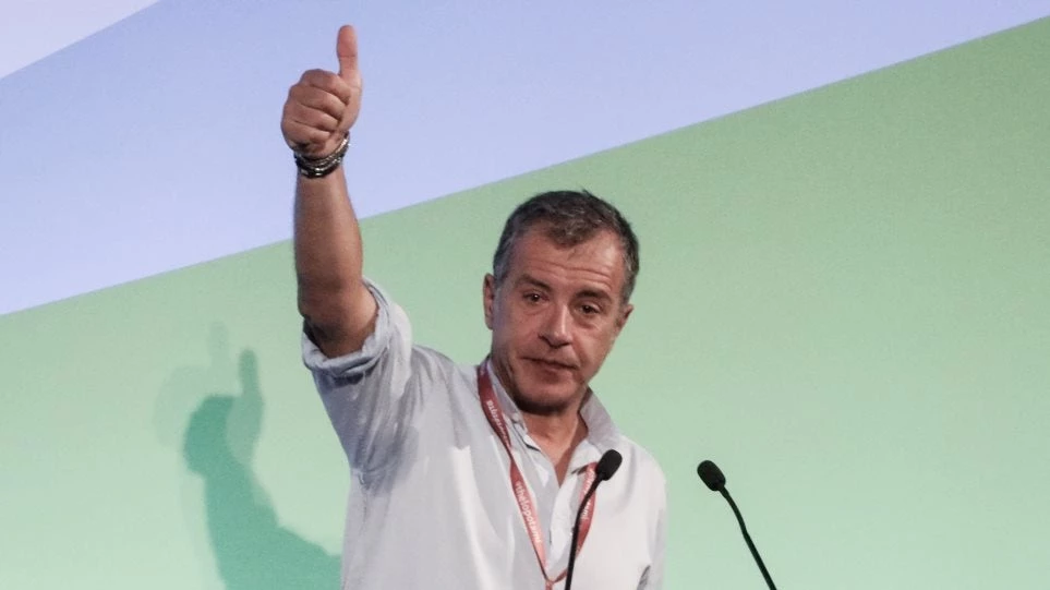 Θεοδωράκης για μαθητικές καταλήψεις: Ένας εθνικιστικός αχταρμάς στα στόματα των παιδιών μας